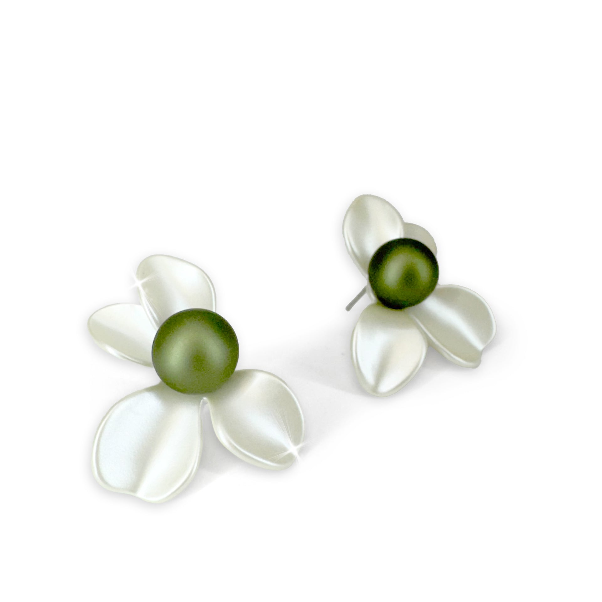 EARRING SPRING POSEY WHITE GREEN-EARRINGS- Simply Simpson's Boutique is a Women's Online Fashion Boutique Located in Jupiter, Florida