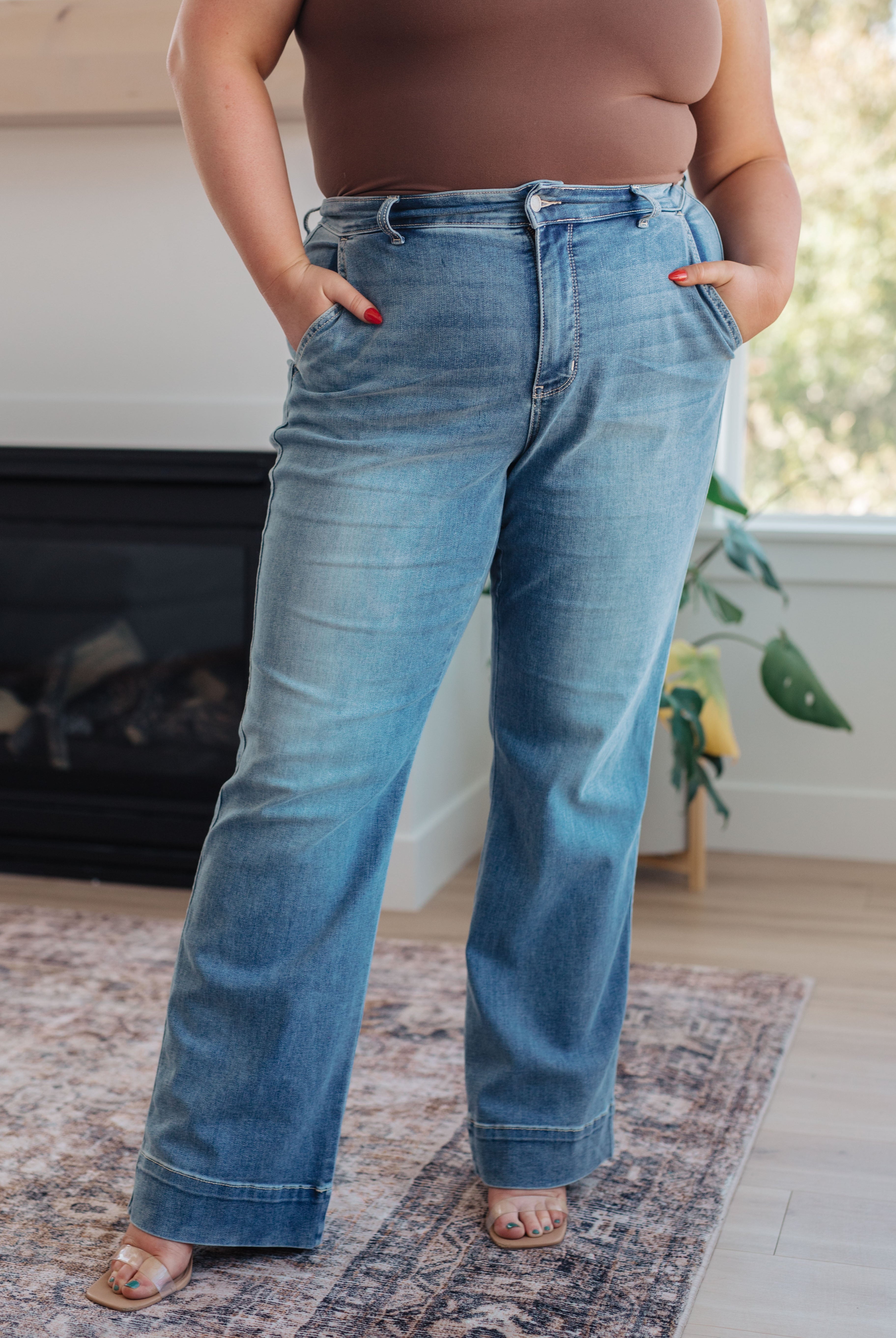 Mindy Mid Rise Wide Leg Jeans-Jeans- Simply Simpson's Boutique is a Women's Online Fashion Boutique Located in Jupiter, Florida