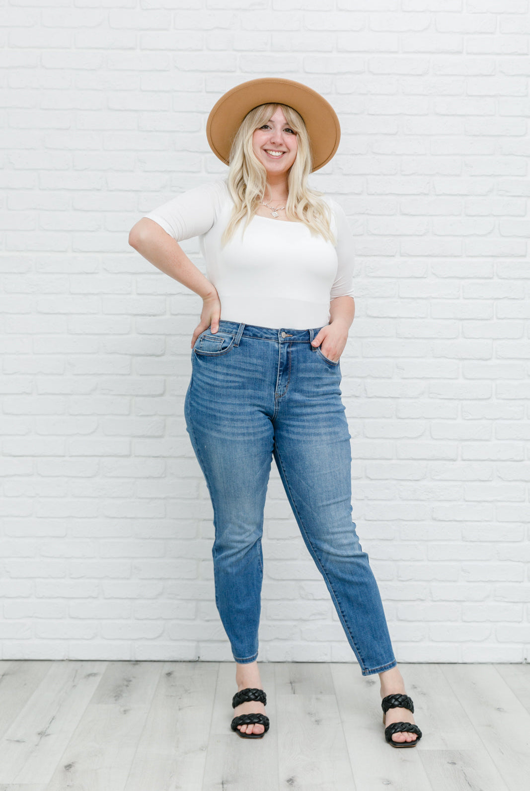 High Waist Slim Fit Jeans-Jeans- Simply Simpson's Boutique is a Women's Online Fashion Boutique Located in Jupiter, Florida