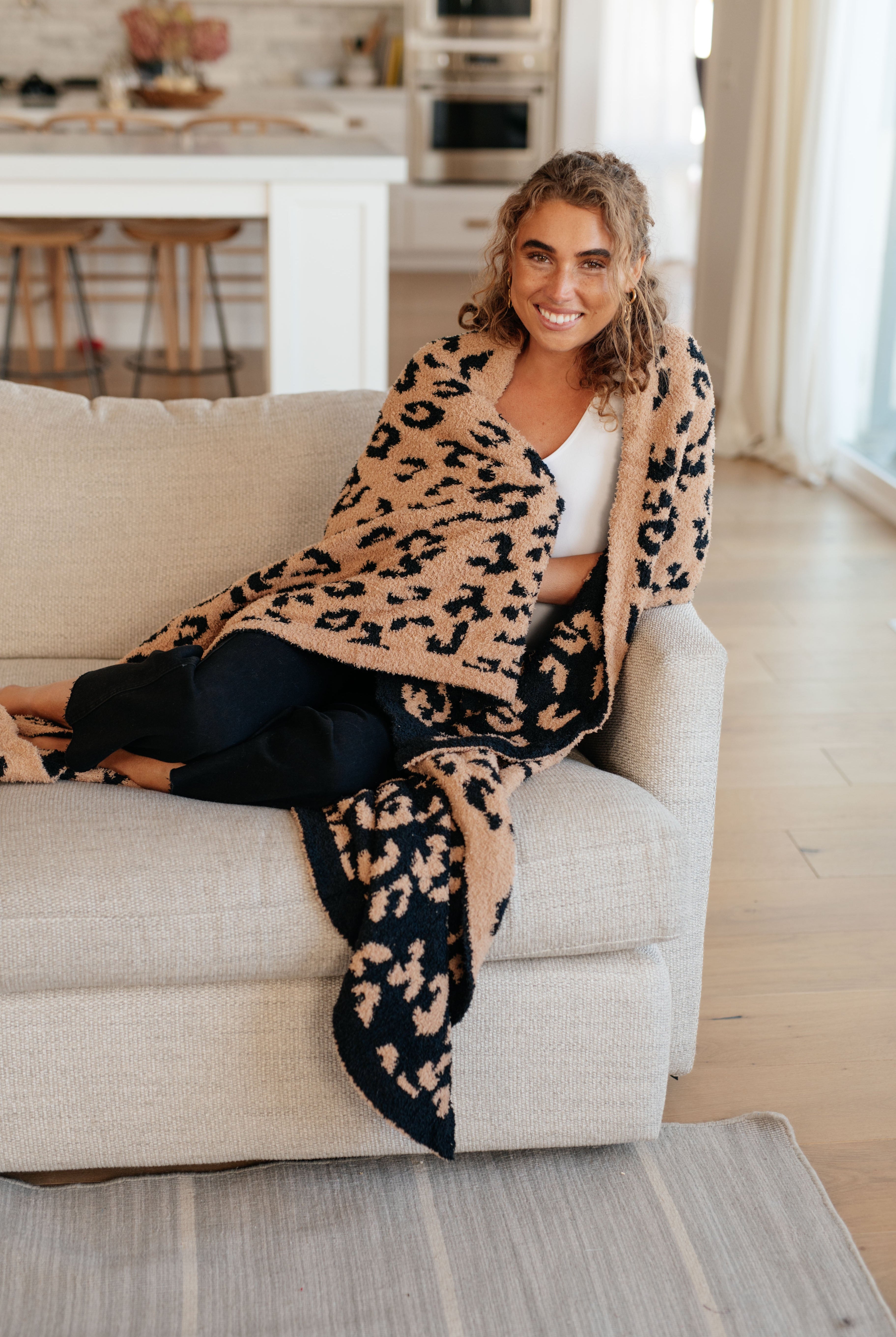 Ari Blanket Single Cuddle Size in Animal Print-Blankets- Simply Simpson's Boutique is a Women's Online Fashion Boutique Located in Jupiter, Florida