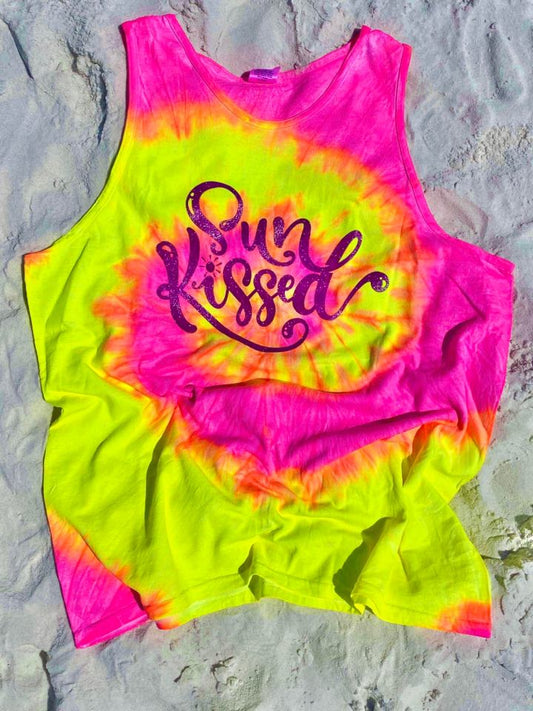 Sun Kissed-Graphic Tee- Simply Simpson's Boutique is a Women's Online Fashion Boutique Located in Jupiter, Florida