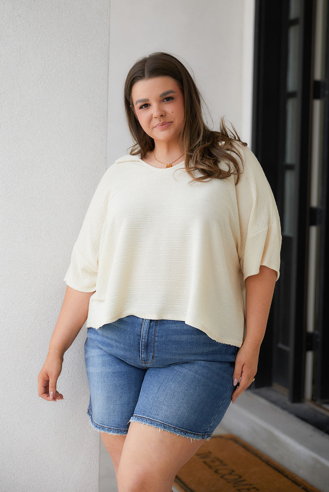 Brianna Boxy Crop Top-Short Sleeves- Simply Simpson's Boutique is a Women's Online Fashion Boutique Located in Jupiter, Florida