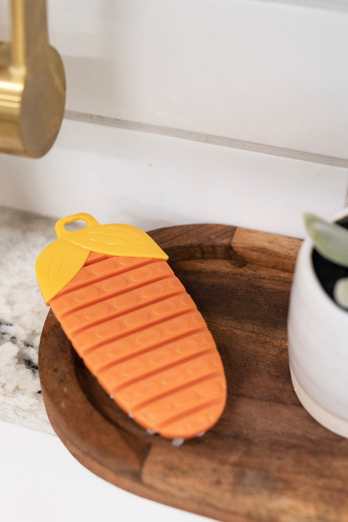 Cutie Carrot Kitchen Scrubber-Womens- Simply Simpson's Boutique is a Women's Online Fashion Boutique Located in Jupiter, Florida
