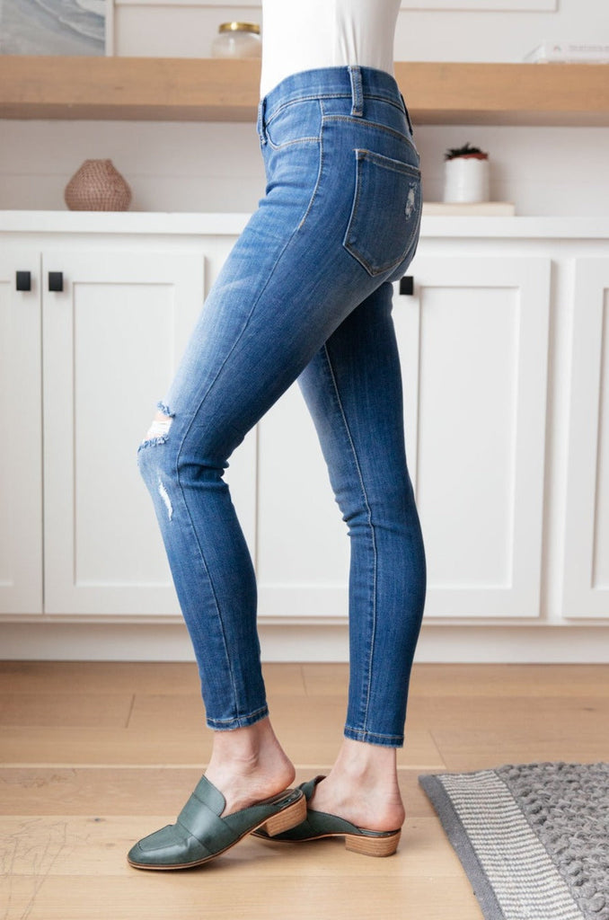 Get Together Mid-Rise Skinny Jegging-Jeans- Simply Simpson's Boutique is a Women's Online Fashion Boutique Located in Jupiter, Florida