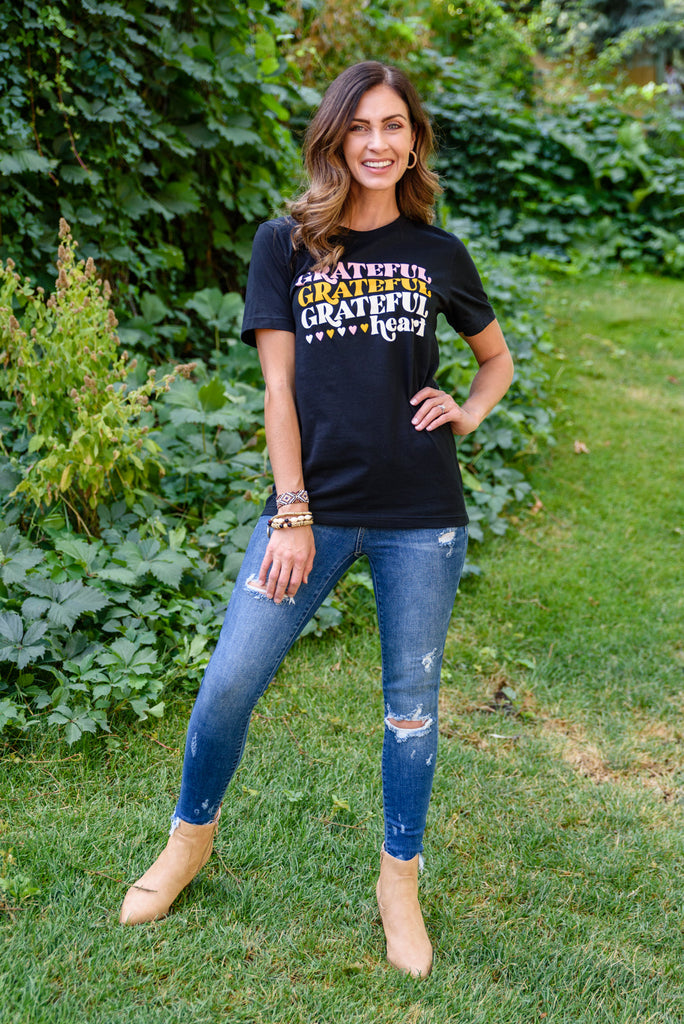 Grateful Heart Graphic T-Shirt In Black-Graphic Tee- Simply Simpson's Boutique is a Women's Online Fashion Boutique Located in Jupiter, Florida