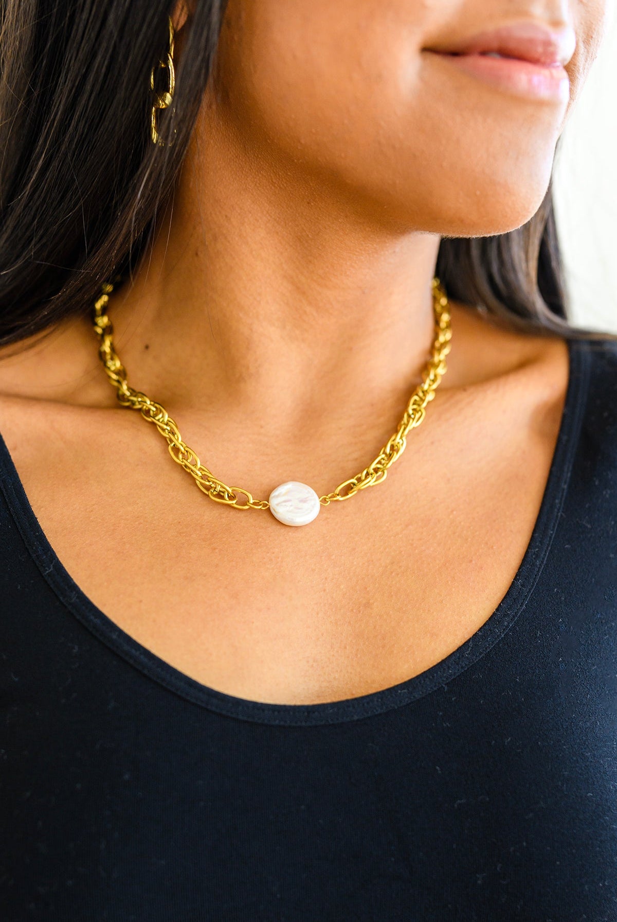 Ocean's Gold Shell Pendant Necklace-Accessories- Simply Simpson's Boutique is a Women's Online Fashion Boutique Located in Jupiter, Florida