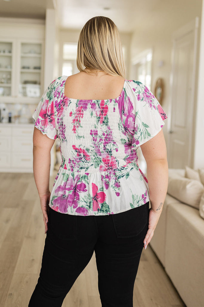 Oh So Simple Floral Blouse-Short Sleeves- Simply Simpson's Boutique is a Women's Online Fashion Boutique Located in Jupiter, Florida