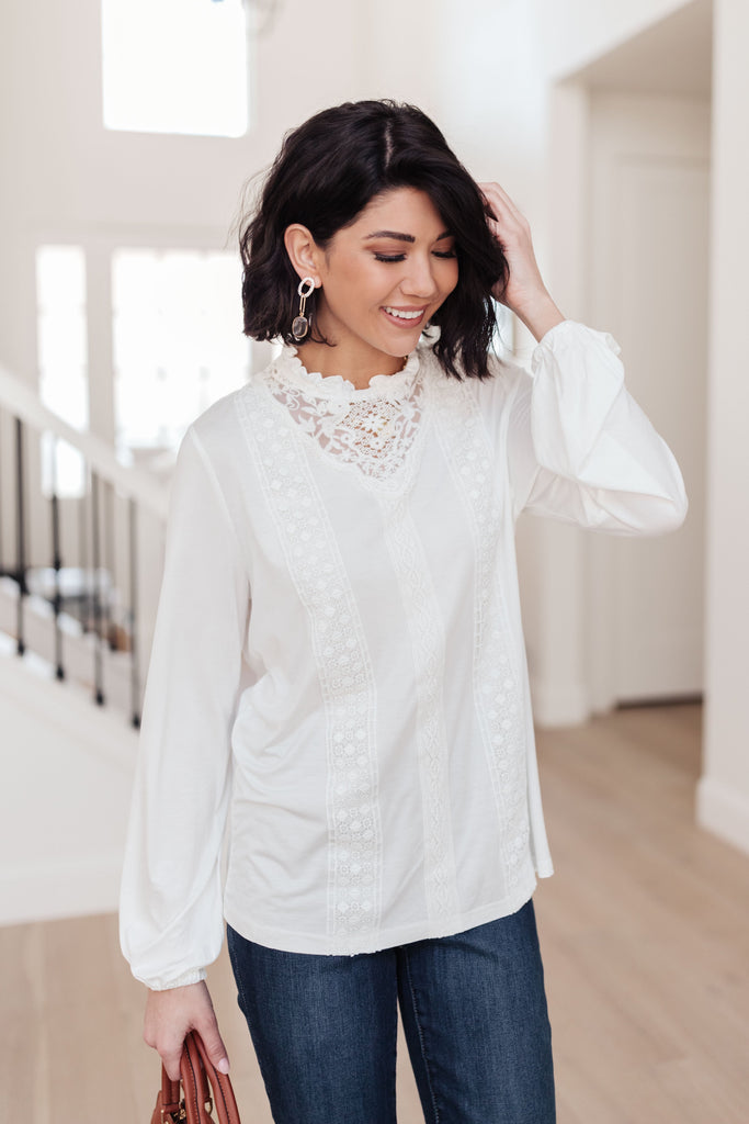 Picture This Top In Off White-Long Sleeves- Simply Simpson's Boutique is a Women's Online Fashion Boutique Located in Jupiter, Florida