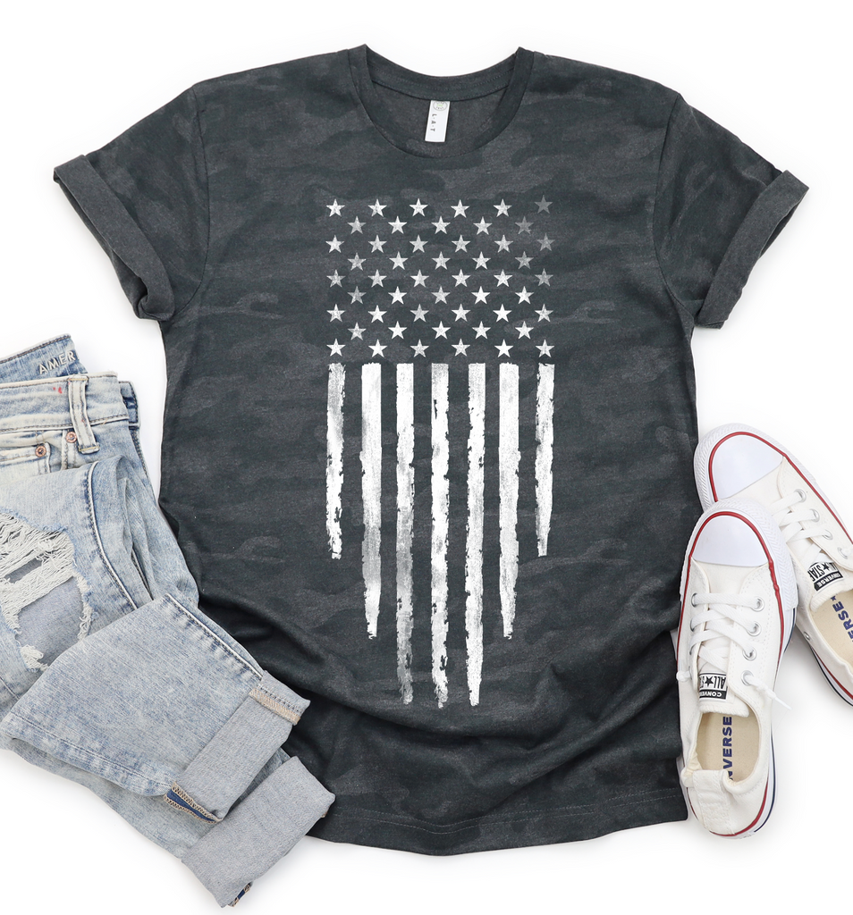 American Flag-Graphic Tee- Simply Simpson's Boutique is a Women's Online Fashion Boutique Located in Jupiter, Florida